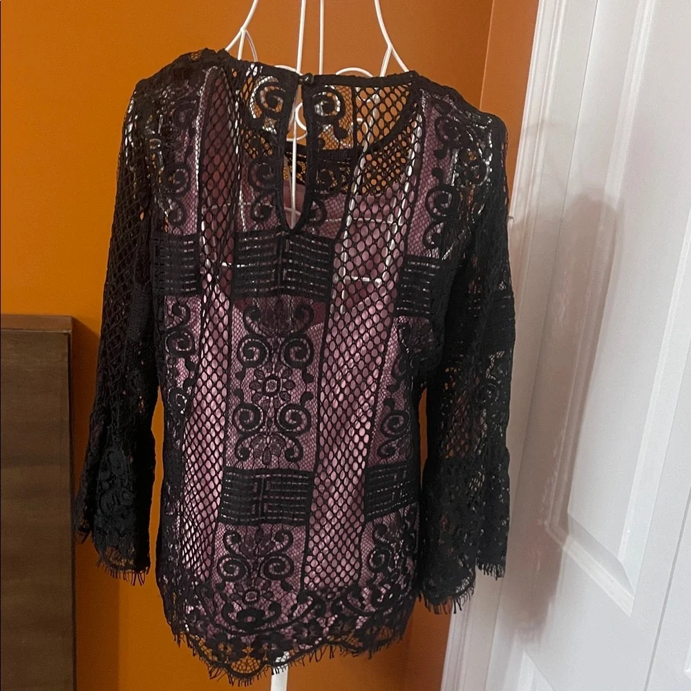 Nicole Miller Black Lace Top with Pink Underlay – Size L (Regular) - Picture 9 of 16